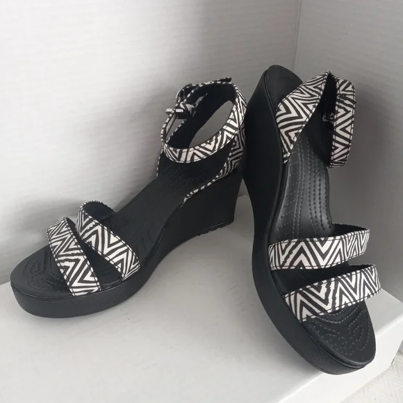 Crocs Black and White Patterned Wedge Platform Sandals Anckle Strap Sz 10w - Picture 9 of 12